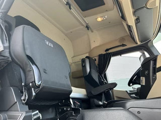 Mercedes-Benz Actros 2017 - 1840 LS Streamspace / 482 dkm bild 7
