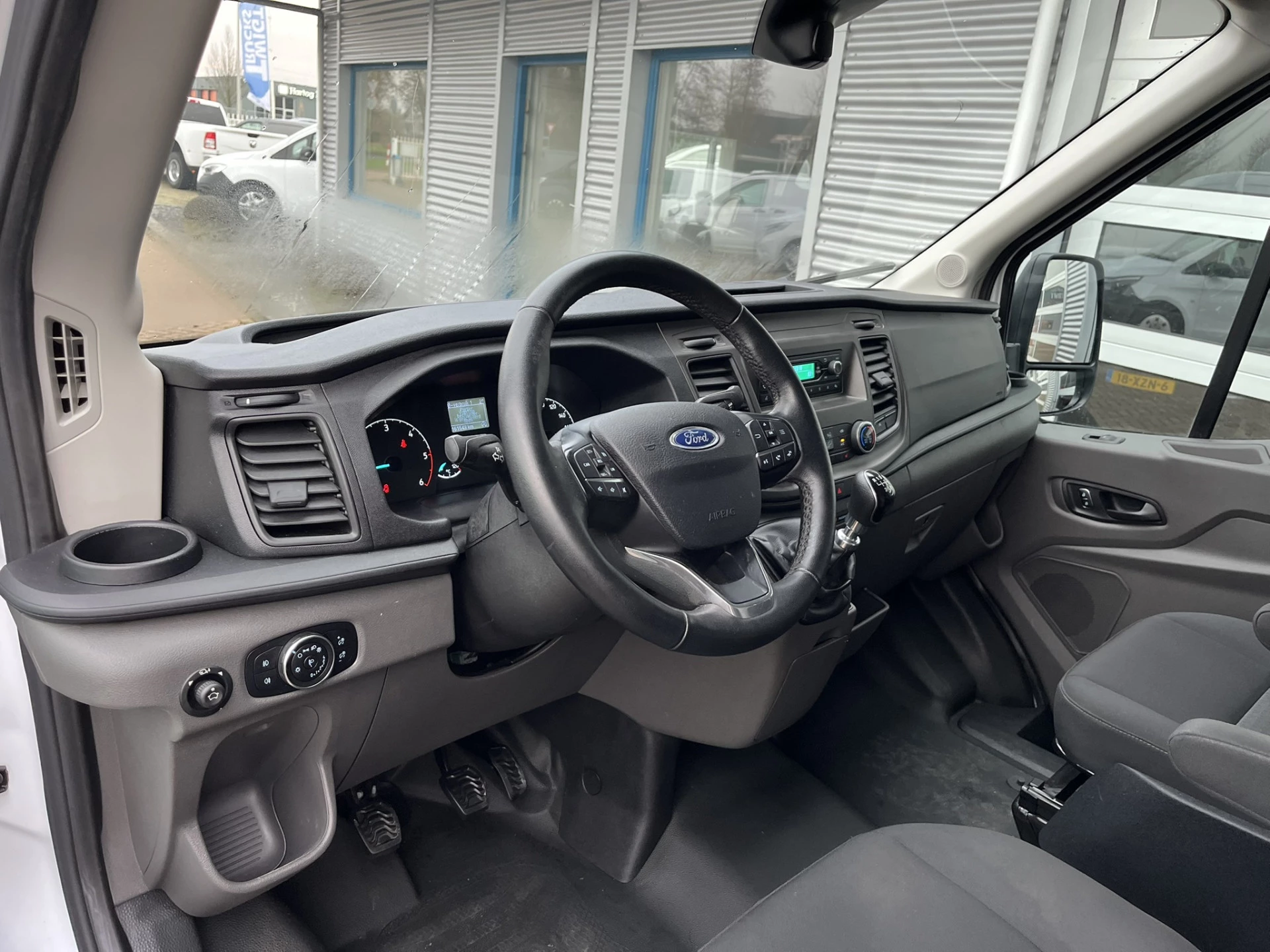 Ford Transit 2020 - 330 2.0 TDCI L2H2 Trend Airco zdjęcie 6