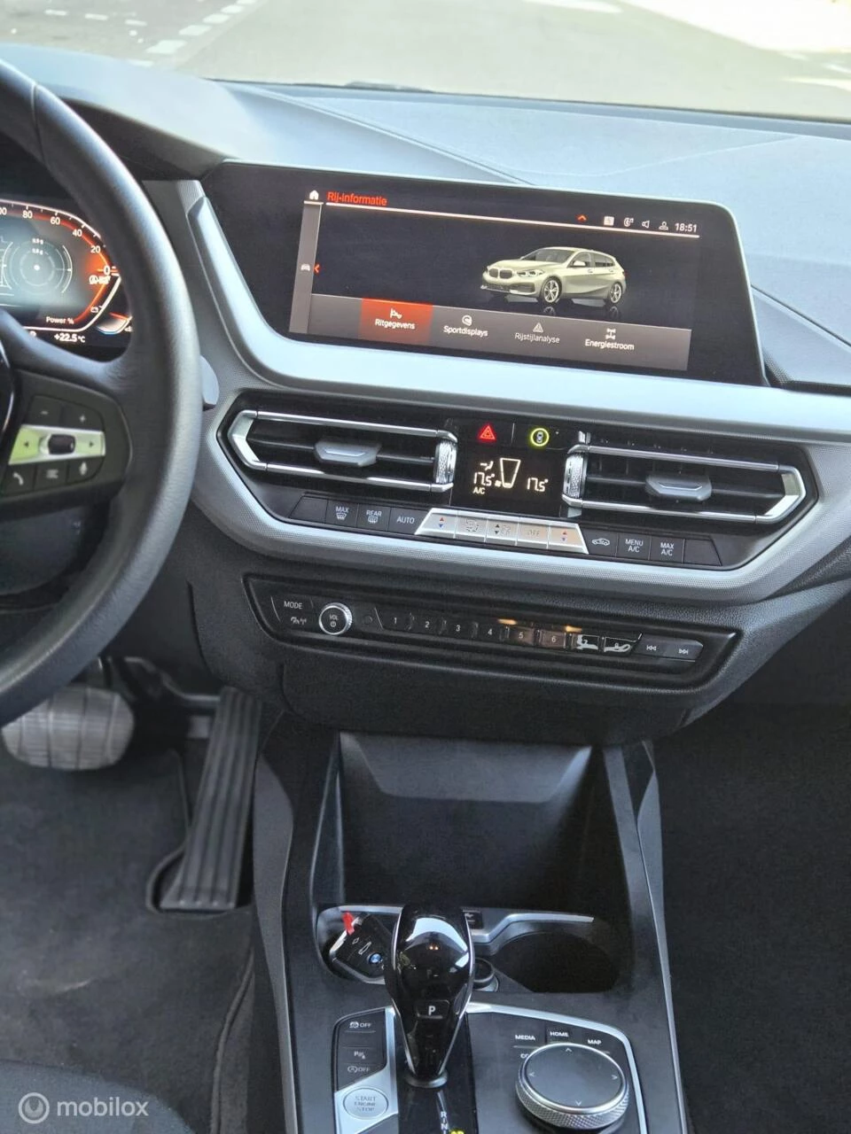 BMW 1 Serie 2022 - 118i M Sport Business | NAV | Camera| Automaat afbeelding 37