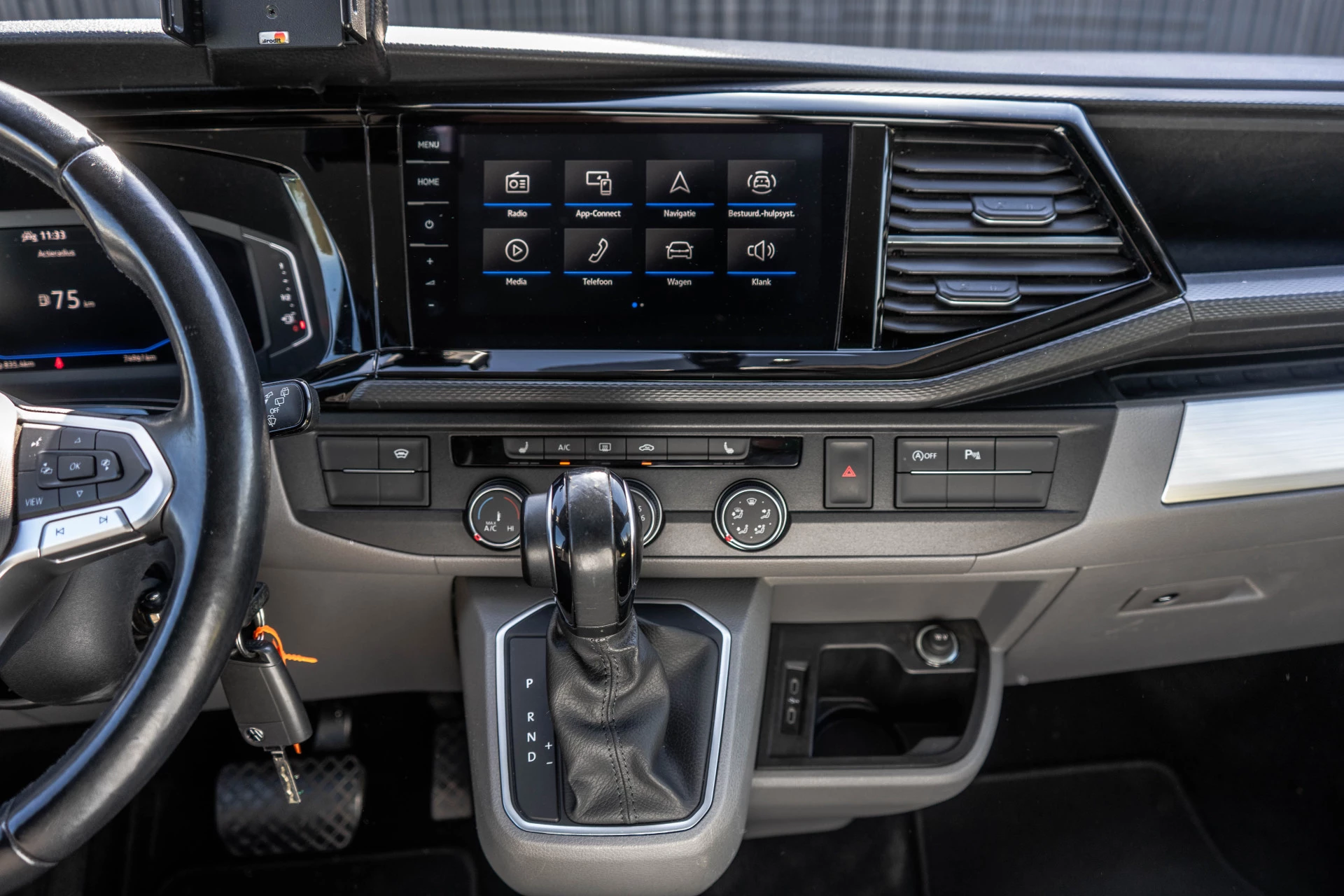 Volkswagen Transporter 2021 - T6.1 2.0 TDI BULLI | L1H1 | 150PK | LED | Automaat | Camera | Carplay | PDC | Trekhaak imagen 20