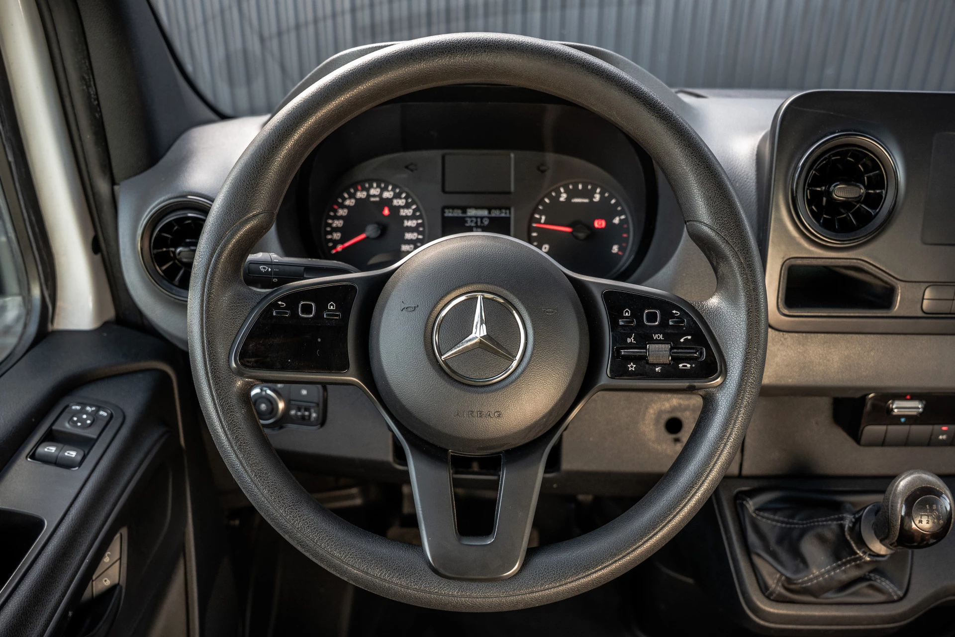 Mercedes-Benz Sprinter 2020 - 311 CDI RWD L2H2 | Volledig Ingericht | Mbux | Camera | Carplay | Climatronic Bild 18