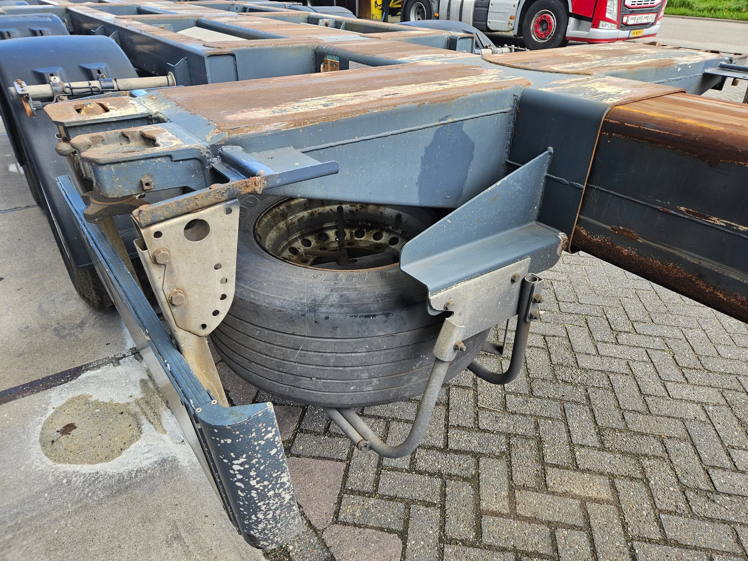 Pacton T3-010 2007 - T3-010 multi chassis geschoopeerd 2x liftas BPW afbeelding 8
