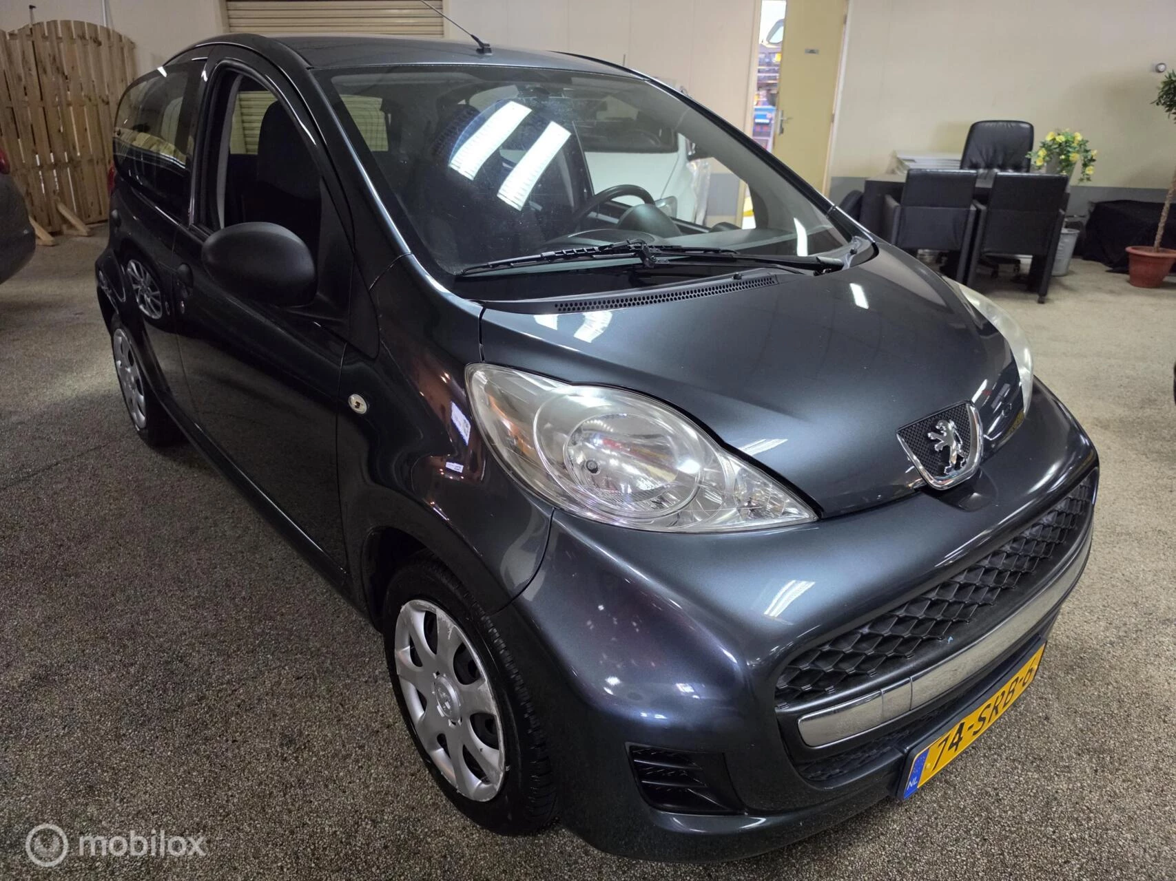 Peugeot 107 2011 - 1.0-12V Accent afbeelding 1