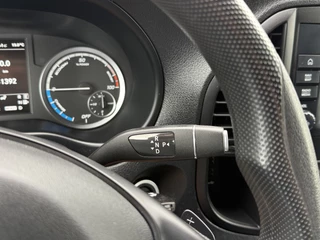 Mercedes-Benz eVito 2023 - 66 kWh / FULL ELECTRIC / SOH 93% / L2H1 / AUTOMAAT / BOTT INRICHTING / 1e EIG. / CAMERA / 3-ZITS / CRUISE image 17