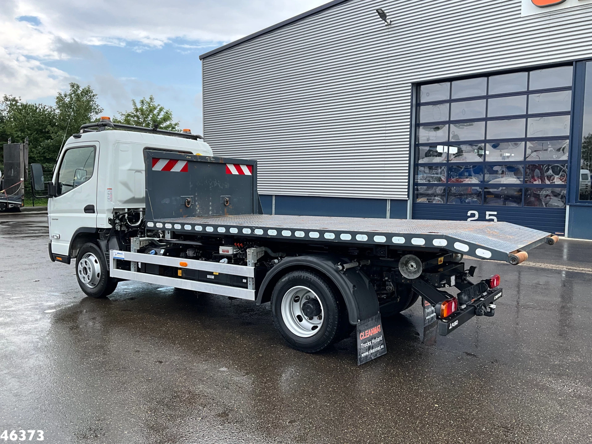 FUSO Canter 2023 - Euro 6 Hyvalift 5 Ton haakarmsysteem + Flatbedcontainer Just 44.417 km! obrázek 4