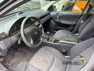 Mercedes-Benz C-Class 2006 - Combi 230 Classic / kombi zdjecie 13