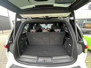 Lincoln Navigator 2024 - Black Label op Grijs kenteken. zdjecie 16
