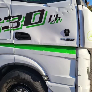 Mercedes-Benz Actros 2020 - 1863 / ENGINE RUNNING / RETARDER / PARK-COOL /HYDRAULICS / ONLY: 268593KM / GIGA-SPACE / MIRRORCAM / AUTOMATIC / EURO-6 / 2020 image 8