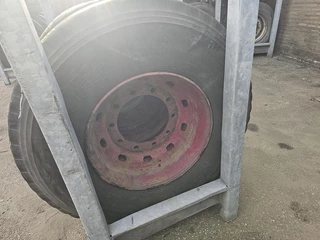 BRIDGESTONE R 164 \ TRAILERBAND | 425/65 R 22.5| 4 STUKS | 12-12-8-5 MM PROFIEL| 2010 - N/A image 7