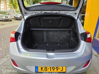 Hyundai i30 2016 - 1.6 GDi i-Motion plus Dealer onderhouden! obrazek 9