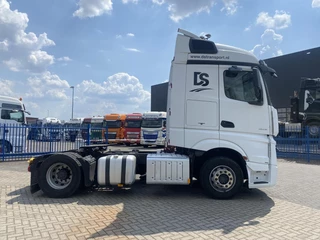 Mercedes-Benz Actros 2014 - N/A image 8