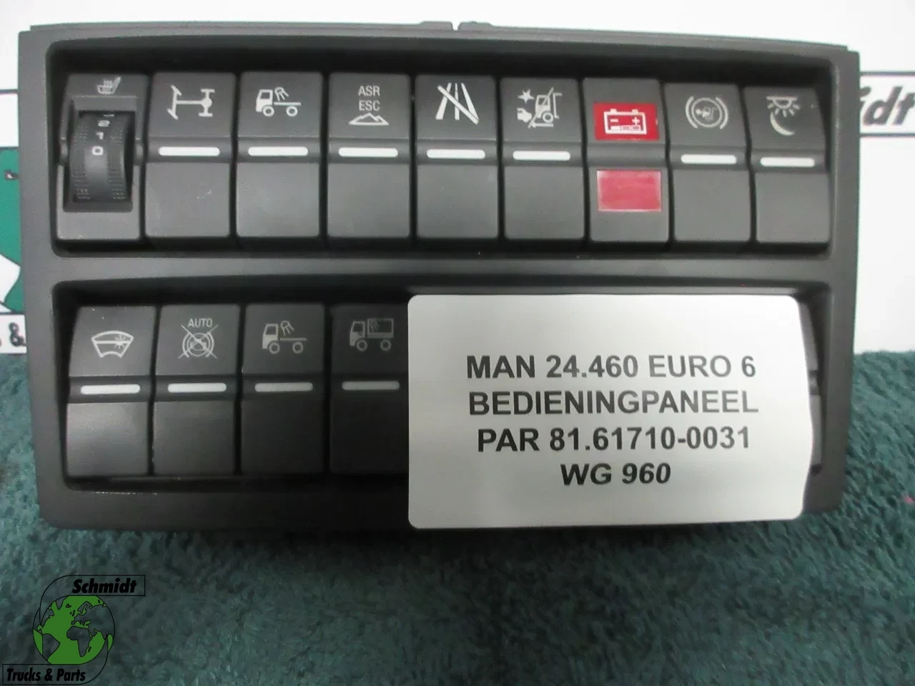 MAN TGX - 81.61710-0031 MAN TGS BEDIENINGS PANEEL EURO 6 MODEL 2020 afbeelding 1