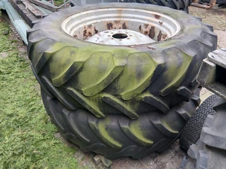 Massey Ferguson Wielen 16.9 R38 obrázek 2 náhled