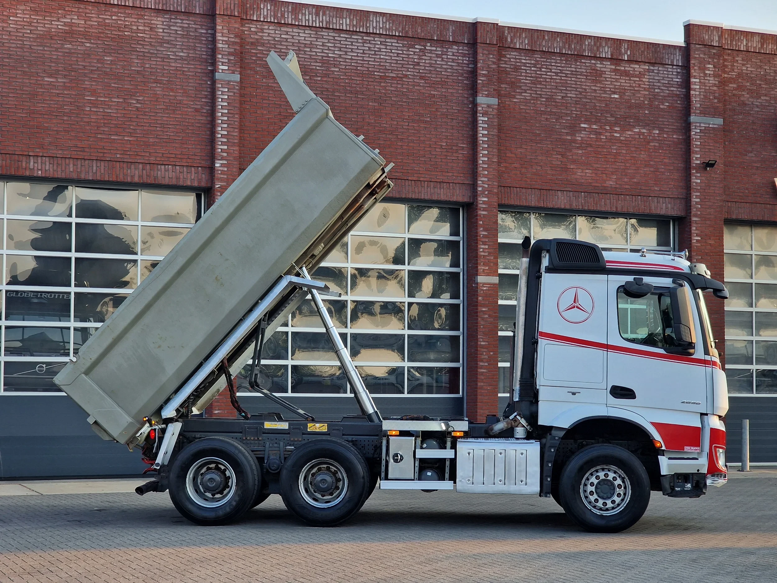 Mercedes-Benz Arocs 2658 2016 - 6X4 - Steel / Steel - retarder - WB330 afbeelding 9