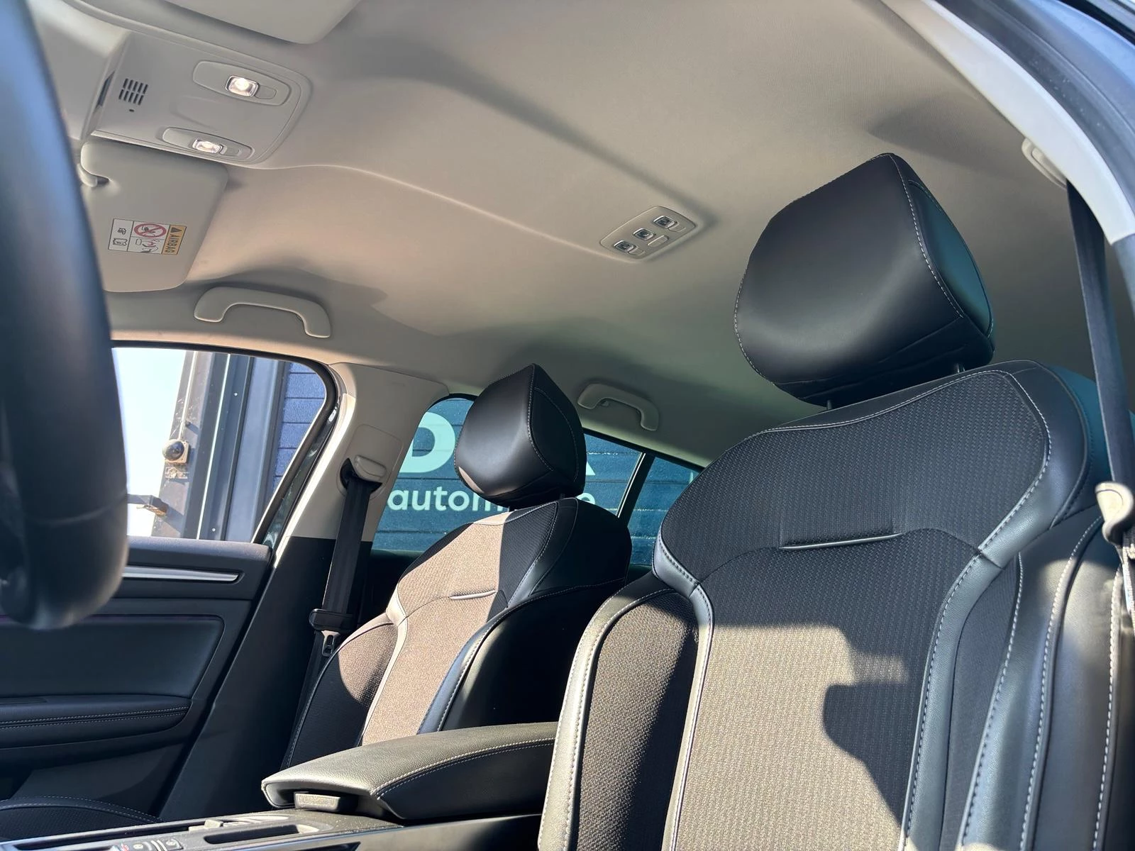 Renault Mégane Estate 2022 - 1.3 TCe Intens AUTOMAAT imagem 4