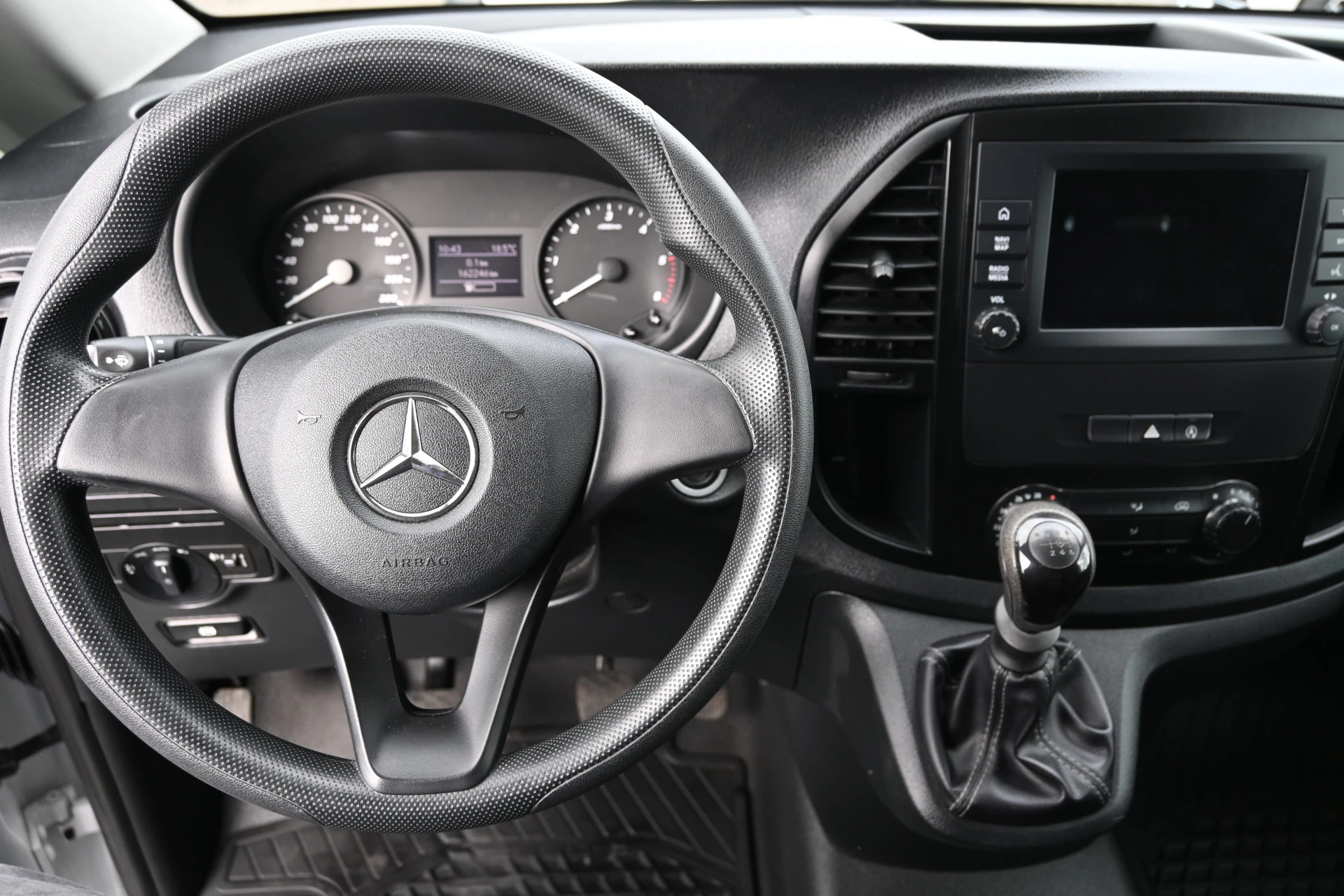Mercedes-Benz Vito 2021 - 110 CDI L3 Extra Lang obrázek 12