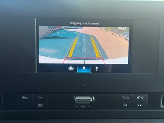 Mercedes-Benz Sprinter 2023 - 517CDI L2H2 Automaat Airco Cruisecontrol AppleCarplay Led/Xenon image 19