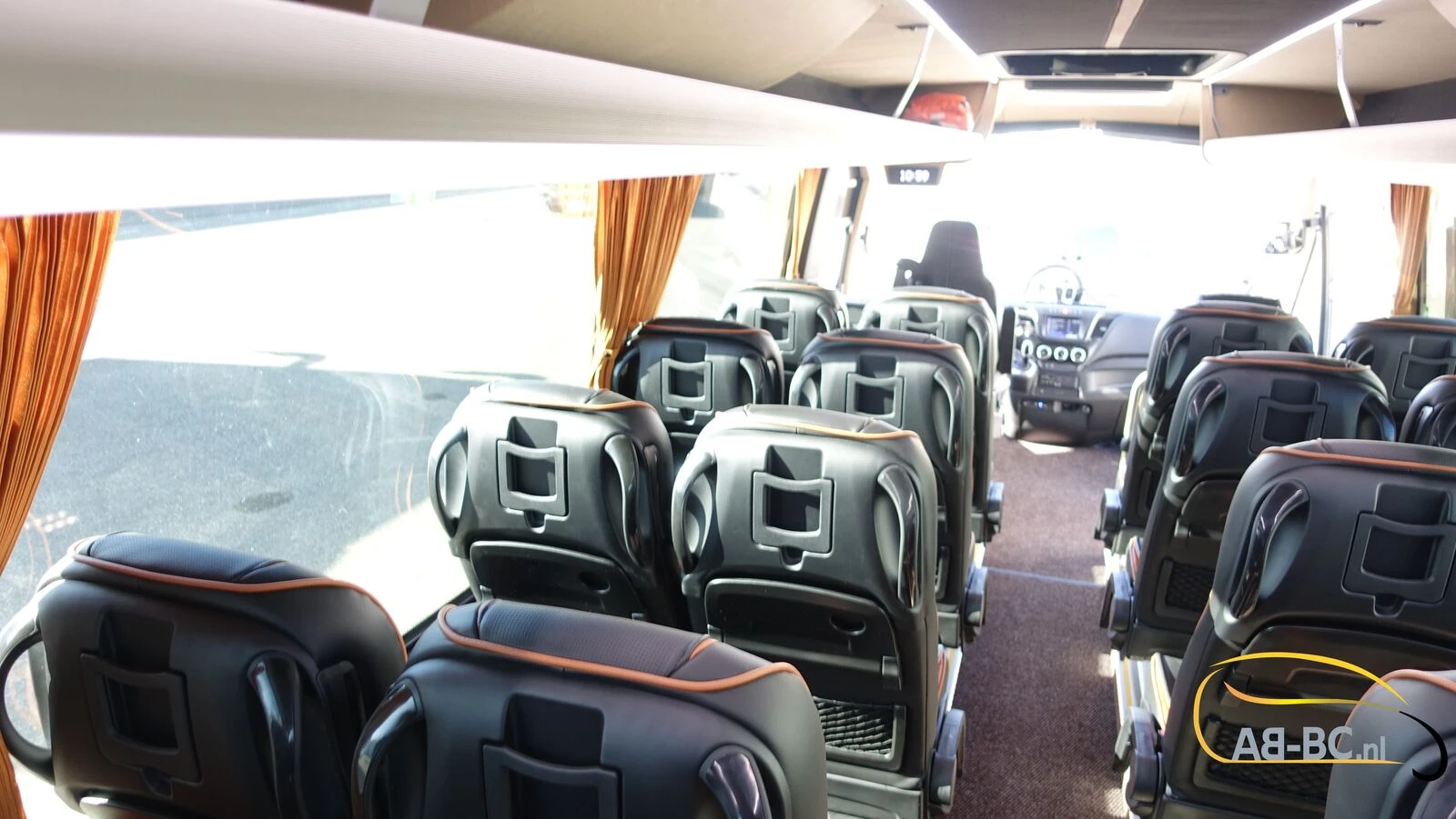 Iveco Rosero First Busworld Edition 31 Seats EURO 6 2026 afbeelding 84