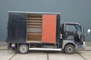 Nissan Cabstar 2003 - E 95.28-290 2.7TD Dhollandia Laadklep obrazek 4