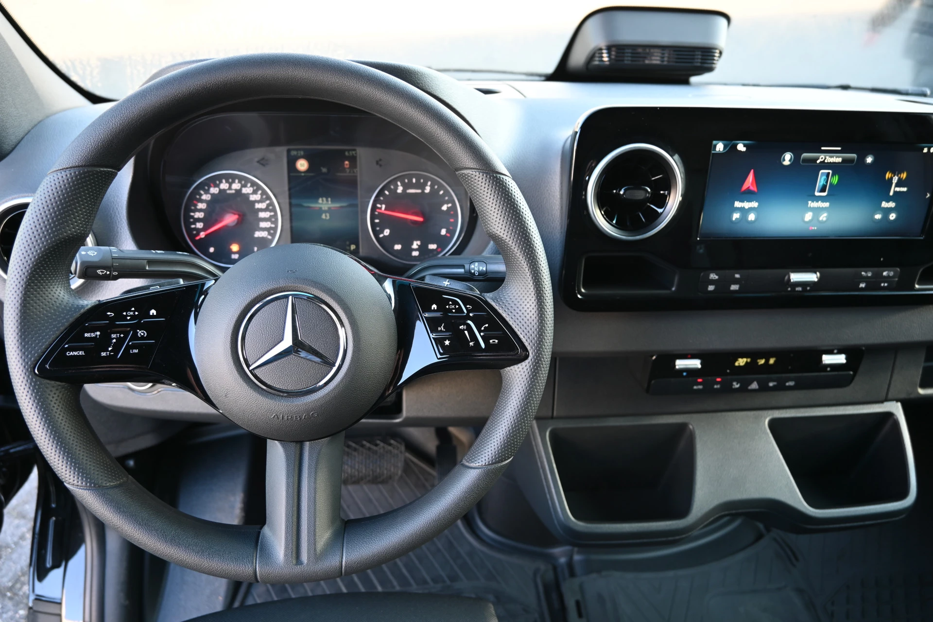 Mercedes-Benz Sprinter 2024 - 317 CDI L2H2 Pro immagine 14