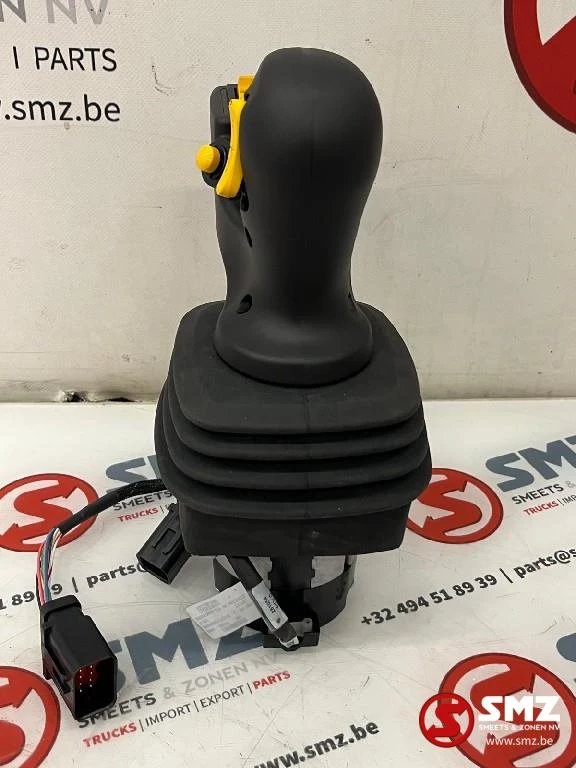Caterpillar - Joystick Caterpillar Bild 1