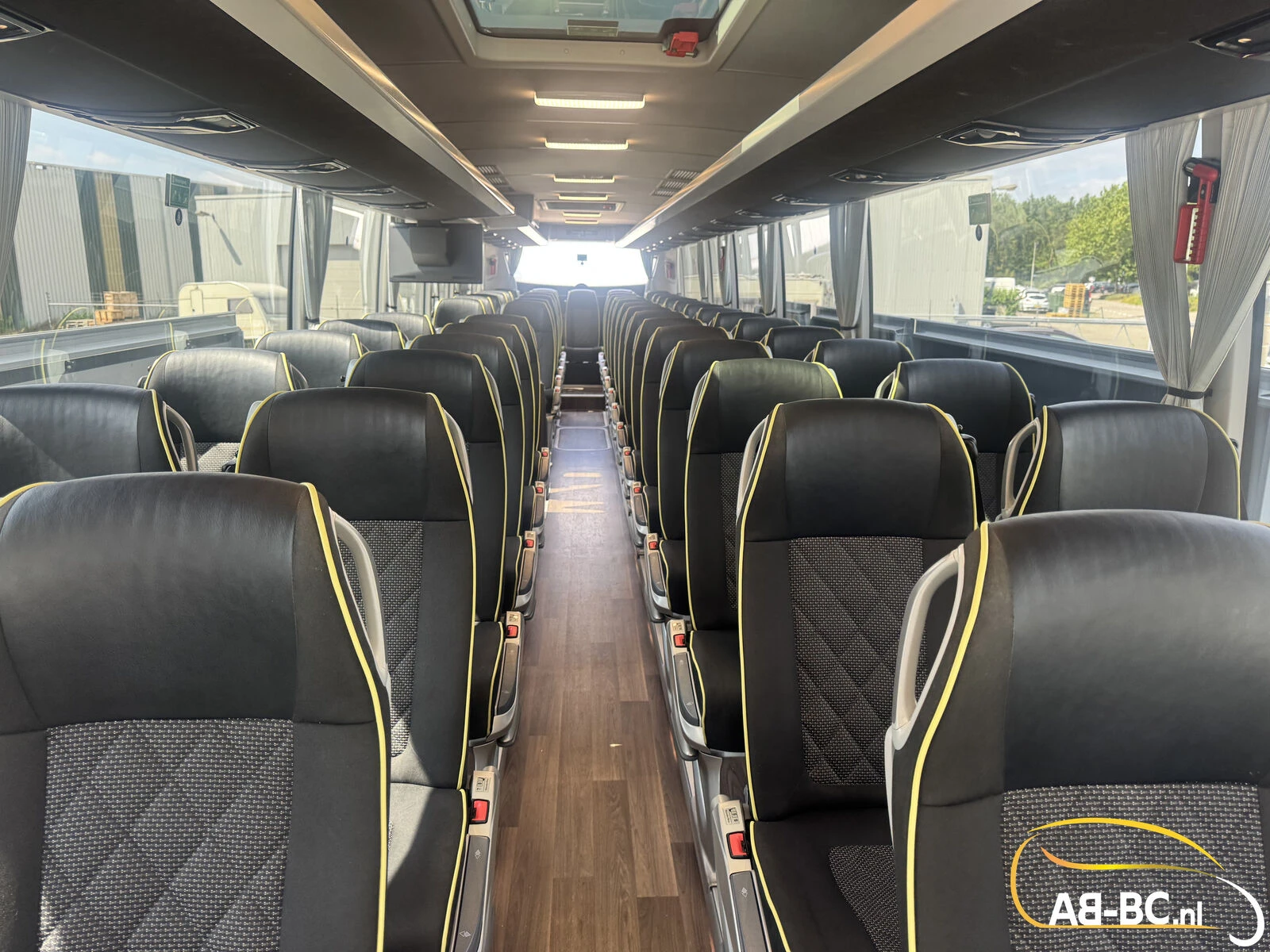 Mercedes-Benz Tourismo RHD 2023 afbeelding 44