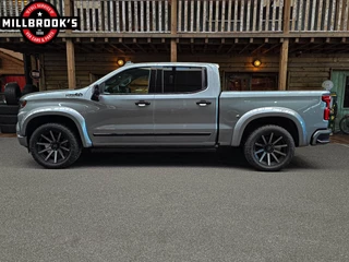 Chevrolet Silverado 2024 - High Country 6.2 V8 420 PK, obrazek 7