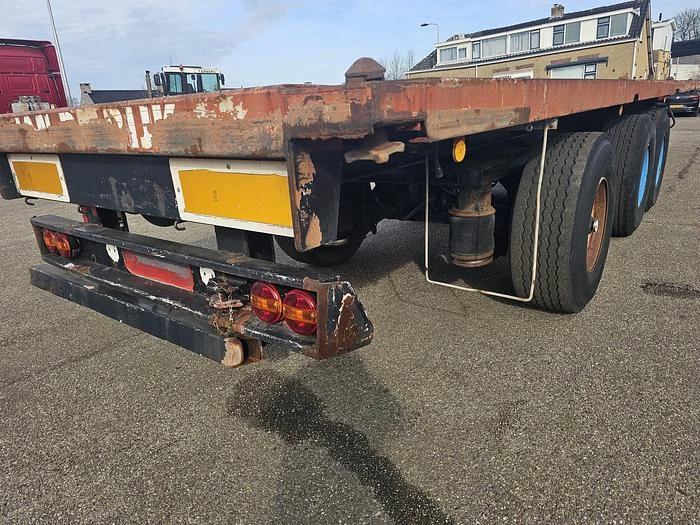 Groenewegen DRO 15-28 | Heavy duty trailer |twistlocks for container 40 ft 2 x 20 ft 20 ft mid.| saf Drum | hardwood floor. 1995 Bild 19