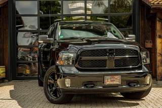 Dodge Ram 2024 - Dodge classic v8 | stoel verw | stuur verw | te koop