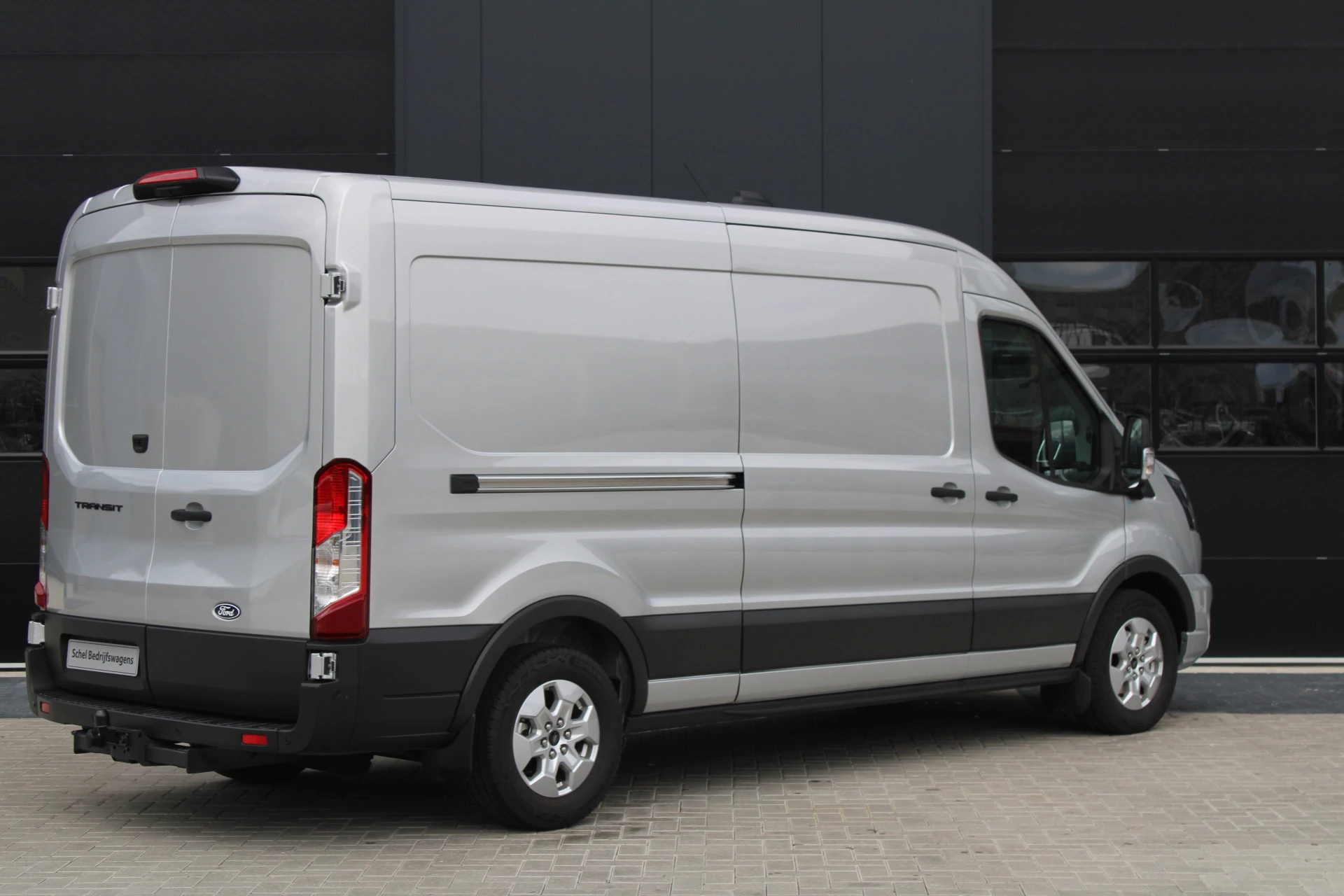 Ford Transit 2024 - 350 2.0 TDCI L3H2 Limited Raptor 165pk - LUCHTVERING - ACC - Blind Spot - 360 camera - Raptor Grill - Stoel-Stuurverwarming - Trekhaak - Rijklaar zdjęcie 3