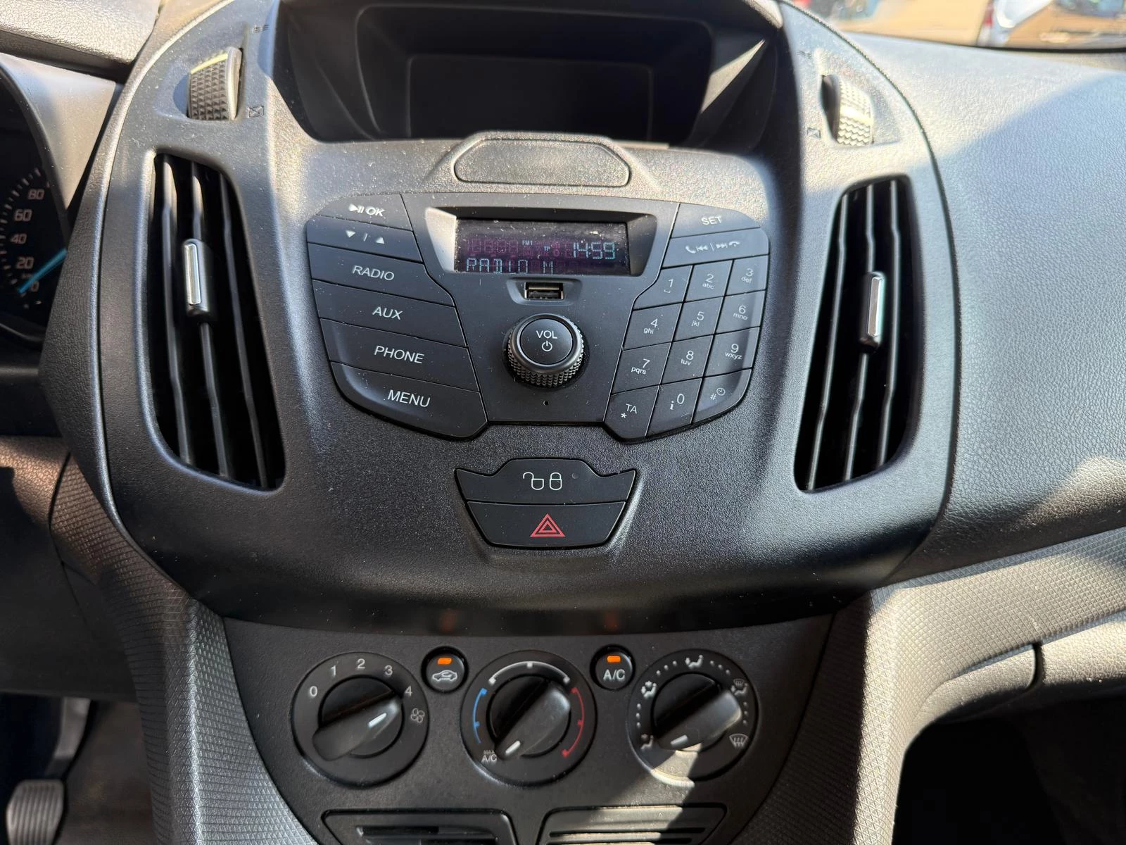 Ford Transit Connect 2017 - 1.5 TDCI L1 AC Cruise Euro 6 1e eigenaar recent onderhoud gehad afbeelding 12