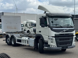 Volvo FM 330 2018 - 6x2*4 BDF + Lift Only 309Tkm! Euro 6 obrazek 2