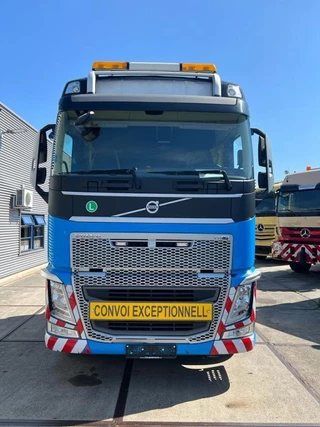 Volvo FH 2014 - 16.750 8x4 Heavy Haulage Tractor obrazek 10