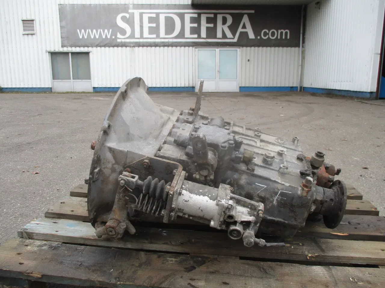 ZF - Gearbox ZF , 8 pieces in stock zdjęcie 24