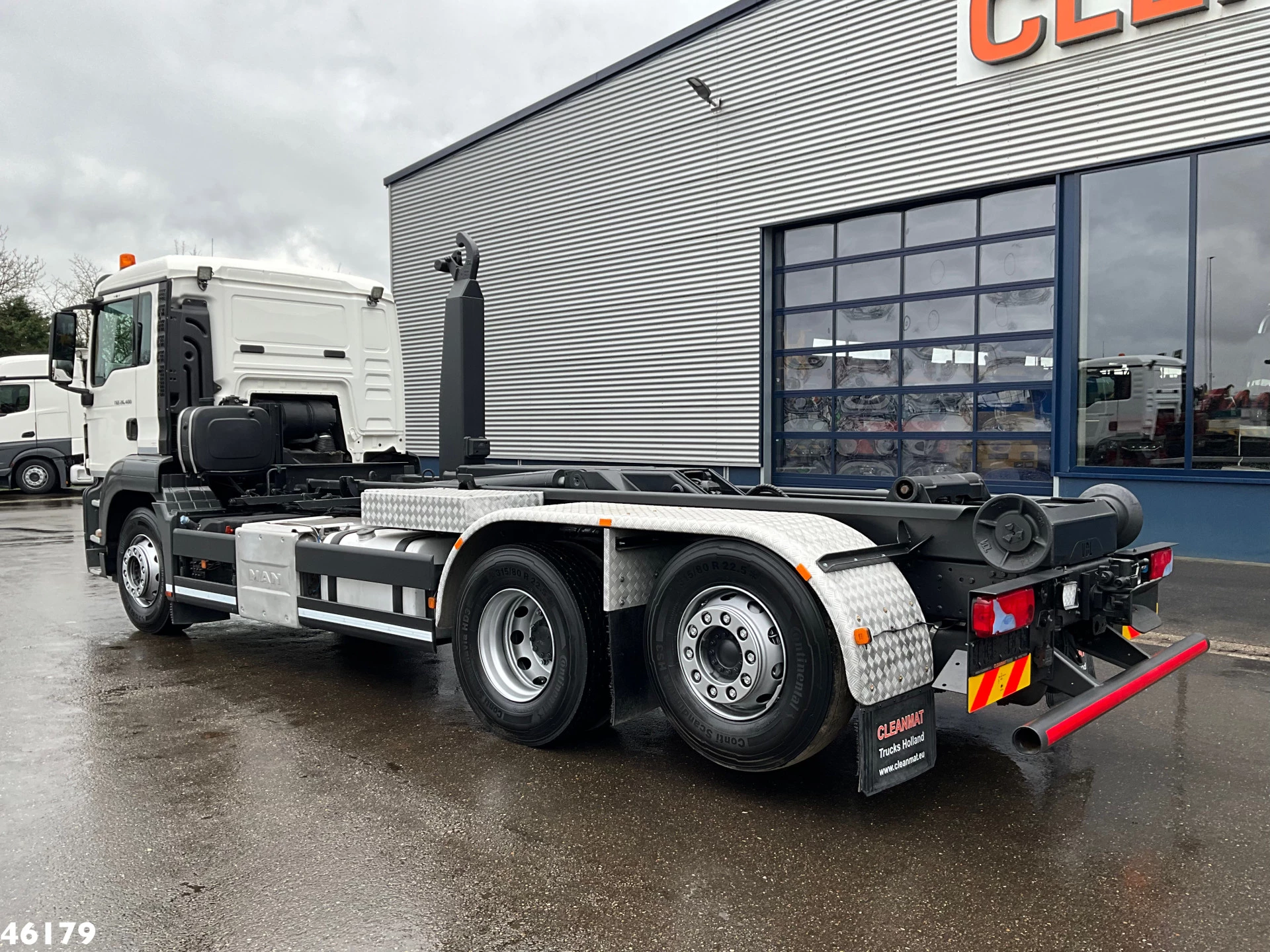 MAN TGS 2015 - 26.400 Euro 6 Retarder VDL 21 Ton haakarmsysteem imagem 2