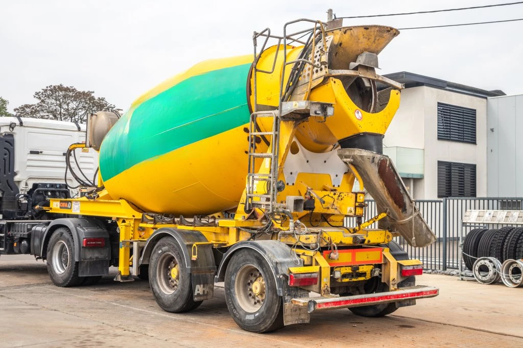 CIFA 2016 - BETON MIXER/MALAXEUR/MISCHER10M3 imagem 4