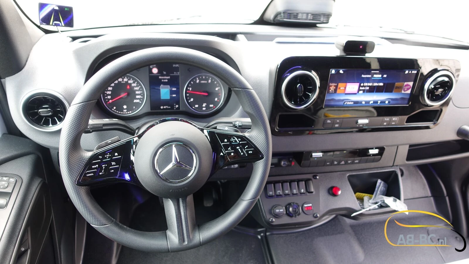 Mercedes-Benz Sprinter 2026 - Aveuro 519 CDI 21 seats EURO 6 obrázek 47