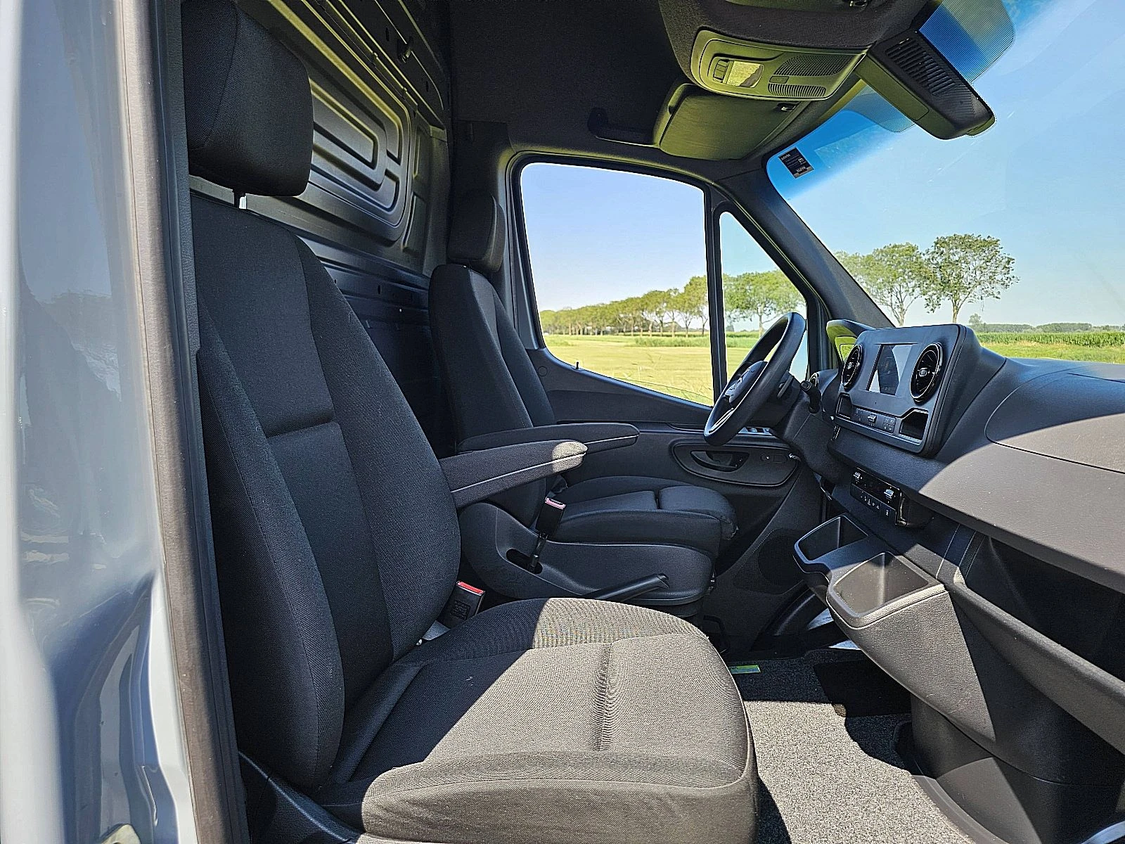 Mercedes-Benz Sprinter 2022 - 317 obrázek 7
