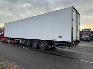 TECNOKAR N/A 2014 - CARRIER VECTOR 1550 3X SAF AXLE image 2