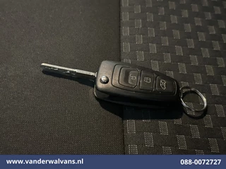 Ford Transit 2022 - 2.0 TDCI 130pk Bakwagen Laadklep Euro6 Airco | Cruisecontrol | Verwarmde Voorruit | 960kg laadvermogen image 19