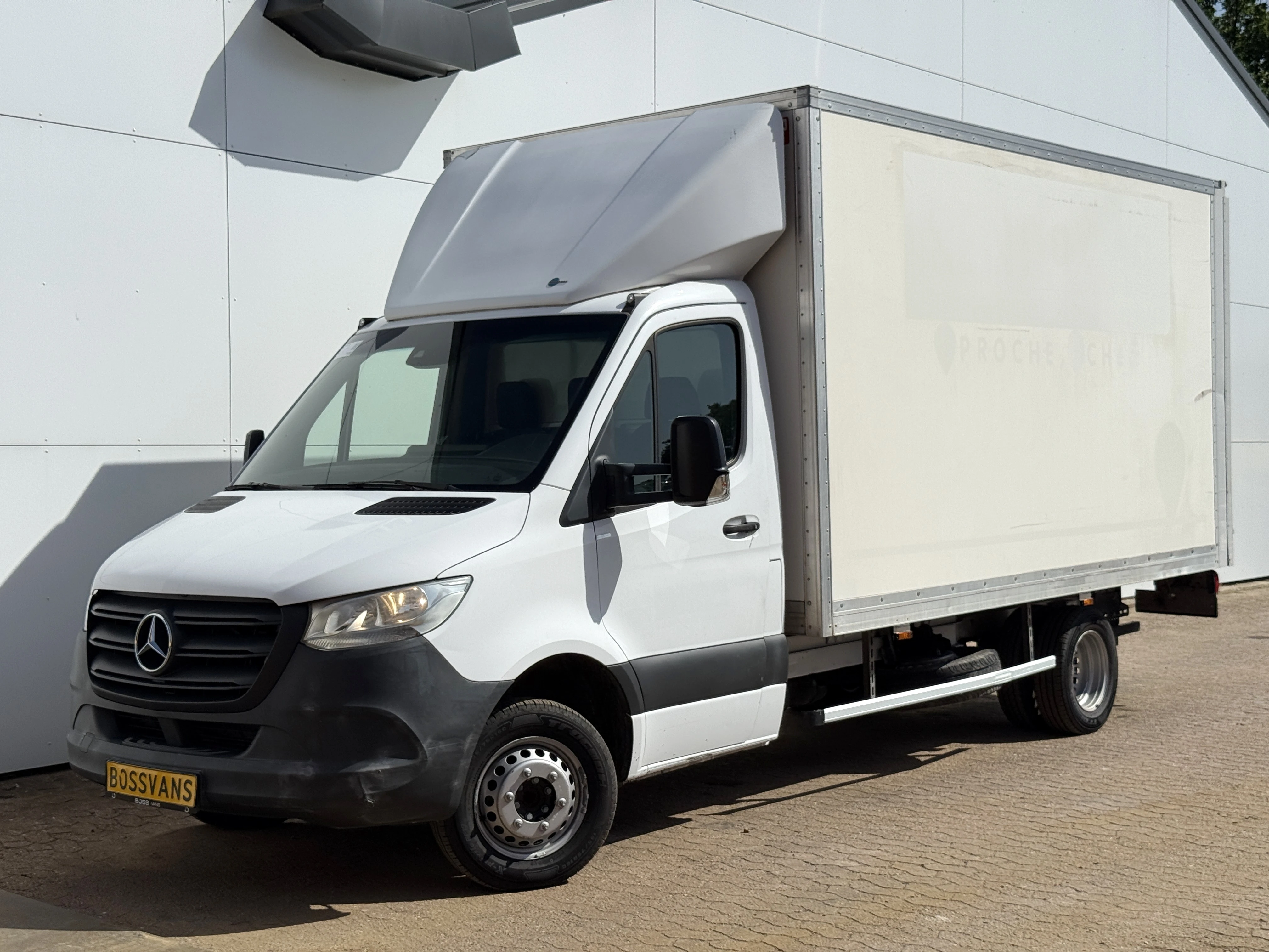 Mercedes-Benz Sprinter 2022 - 514 1.9 CDI 140PK Laadklep Bakwagen Dubbellucht Climate Control Cruise Control Koffer Meubelbak image 1