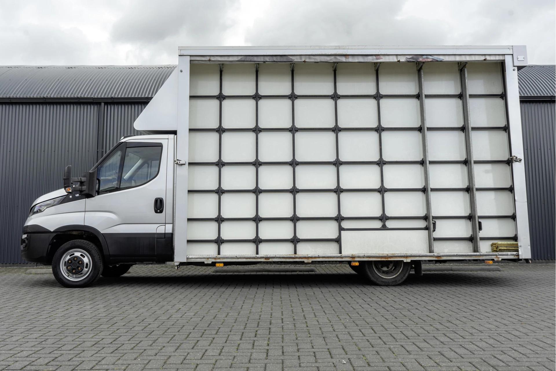 Iveco Daily 2018 - 50C18 | Glasresteel | Automaat | 180 PK | Camera | Navigatie | Cruise | Airco | Tachograaf | Euro 6 afbeelding 6