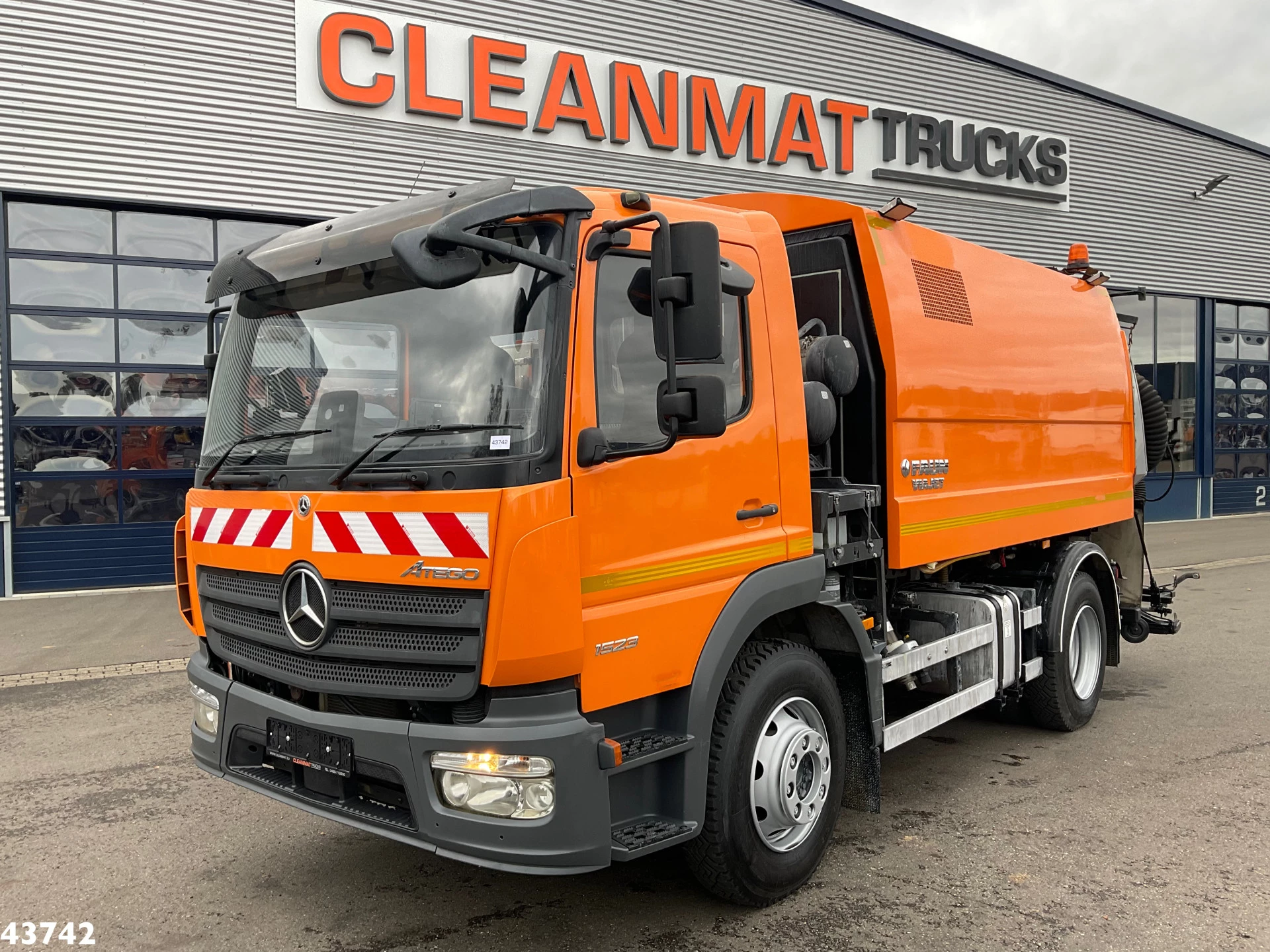 Mercedes-Benz Atego 2020 - 1523 Faun VIAJET 6 R/HS Wegdekreiniger Just 14.776 km! Bild 2