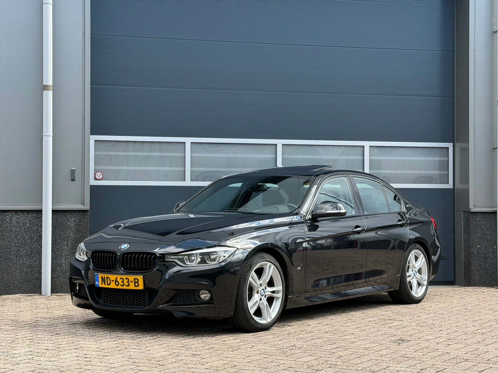 BMW 3 Serie 2016 - 330e Centennial High Executive bj.2016 M-sport|Opendak|Sport leder|Nap. afbeelding 1