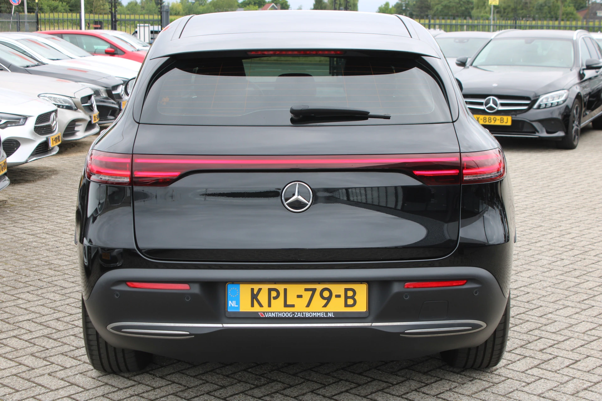 Mercedes-Benz EQC 2023 - 400 4MATIC 80 kWh LEDER KEY-LESS GO CARPLAY afbeelding 6