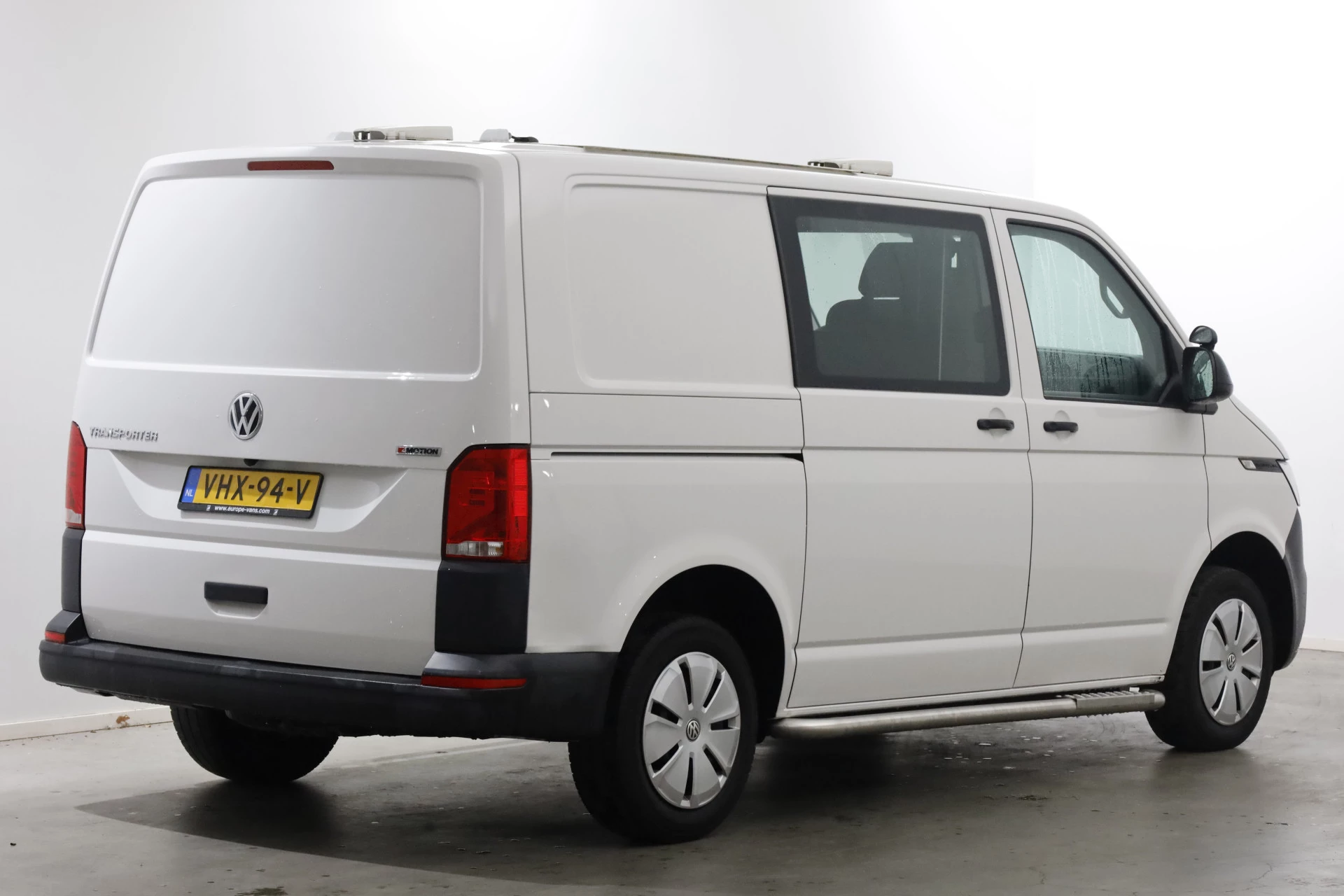 Volkswagen Transporter 2021 - T6.1 2.0 TDI 150pk L1H1 4Motion 4x4+Sperdiff. Achterklep/2x Schuifdeur 05-2021 Bild 2