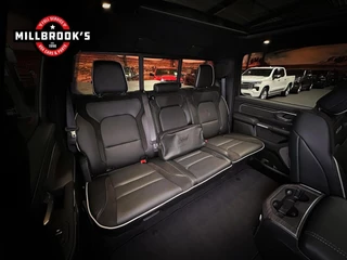 Dodge Ram 1500 2024 - 3.0 Hurricane Premium Laramie Night, obrazek 16