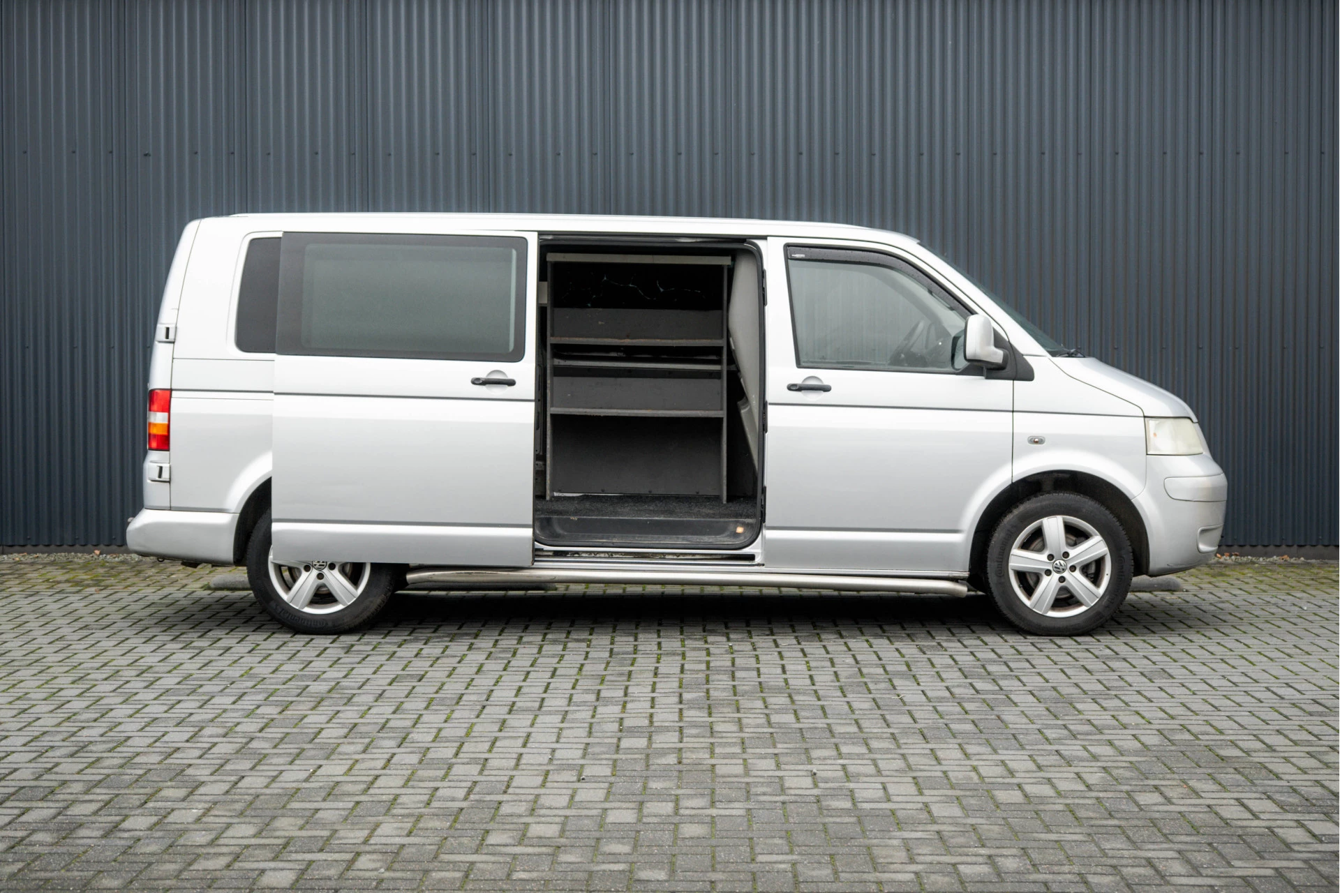 Volkswagen Transporter 2008 - T5 2.5 TDI 340 L2H1 | 174 PK | Navi | Airco | Trekhaak Bild 7