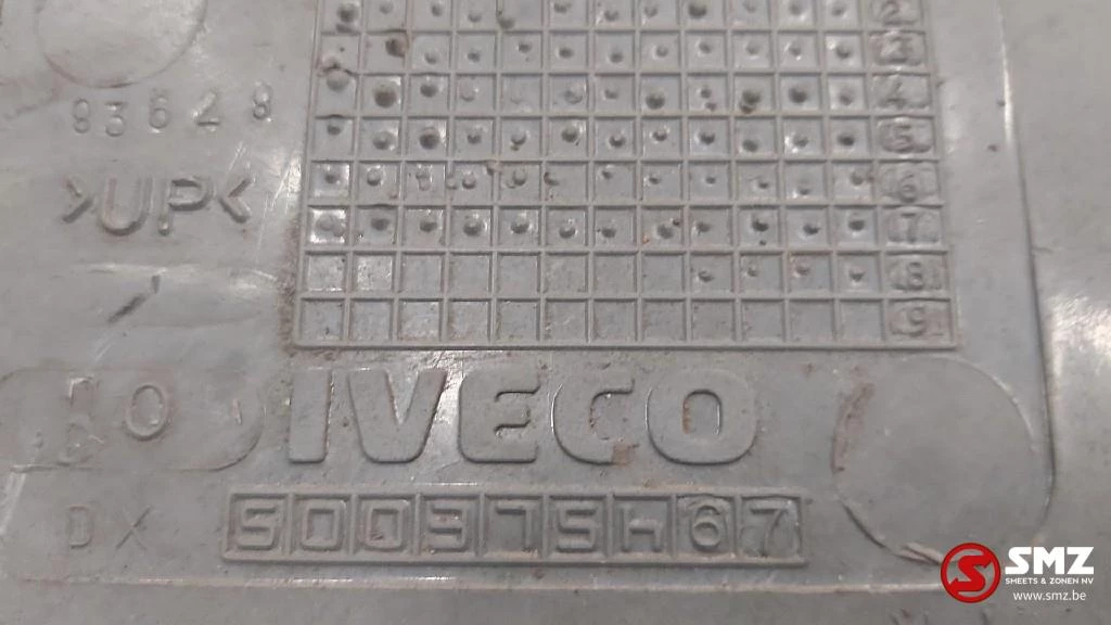 Iveco - Occ Opstapbak rechts Iveco Stralis immagine 3