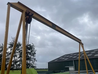 1,5 ton image 2 thumbnail